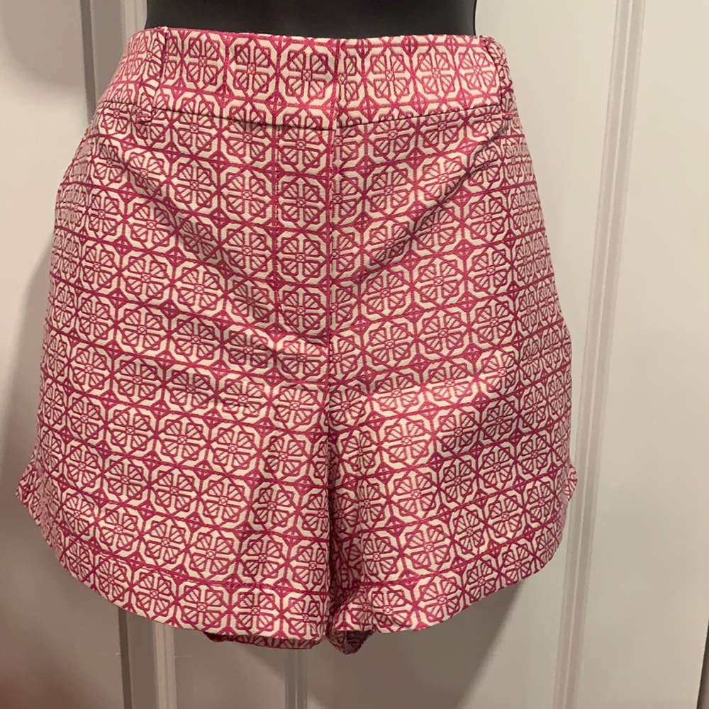 Embroidered pink and white shorts